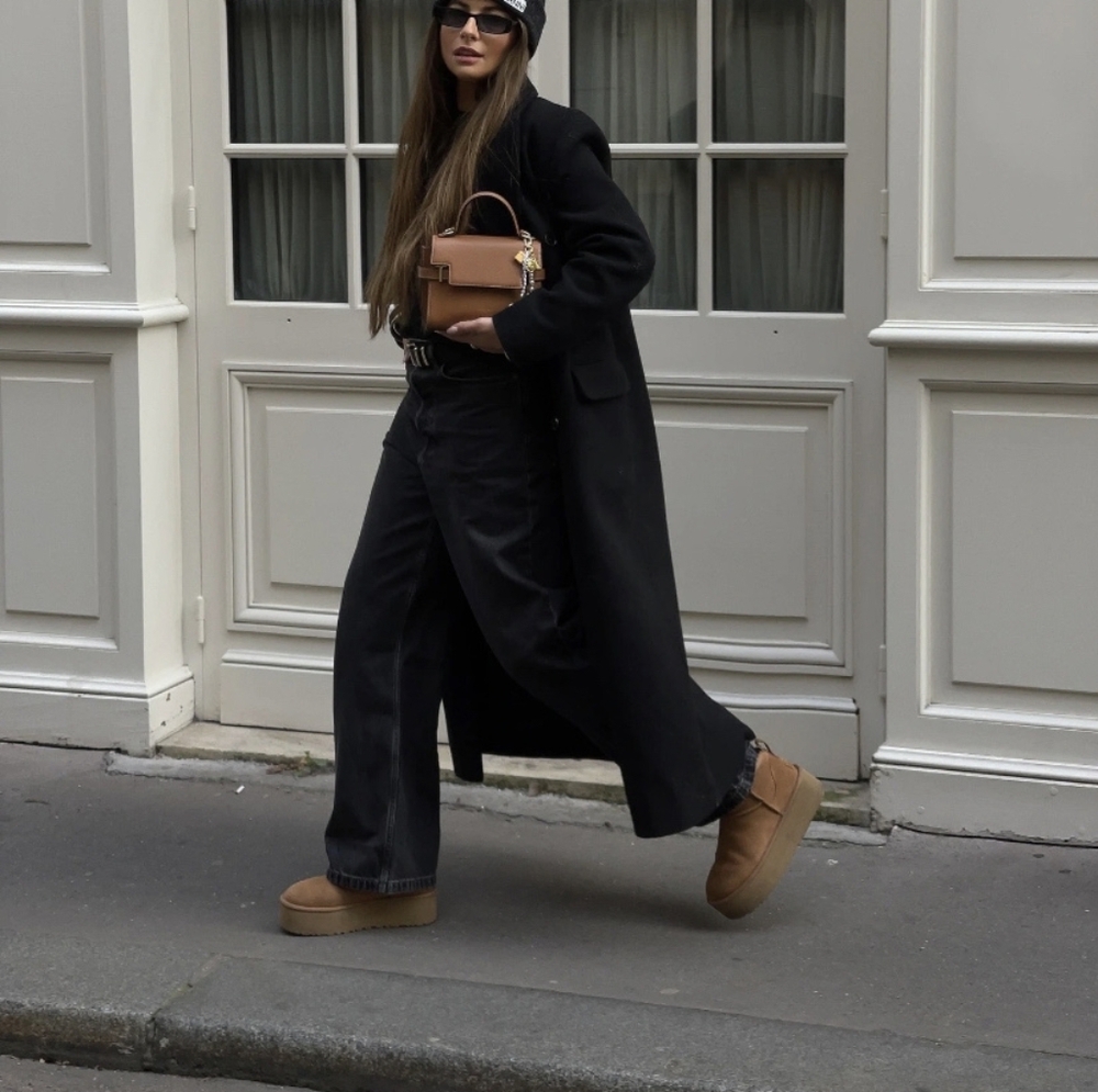 Reformation High Rise Slouchy Wide Leg Jeans - Picture 9 of 10